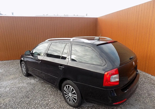 Skoda Octavia cena 17900 przebieg: 266000, rok produkcji 2009 z Międzychód małe 352